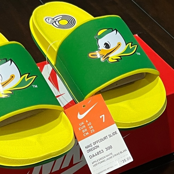 NWT NIKE UNIVERSITY OF OREGON DUCKS OFF-COURT SLIDES SZ MEN’S 7 - Picture 2 of 9